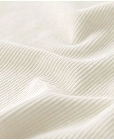 VẢI KNIT LÀ GÌ ? NHỮNG ĐẶC TÍNH VÀ ỨNG DỤNG CỦA VẢI KNIT TRONG THỜI TRANG
