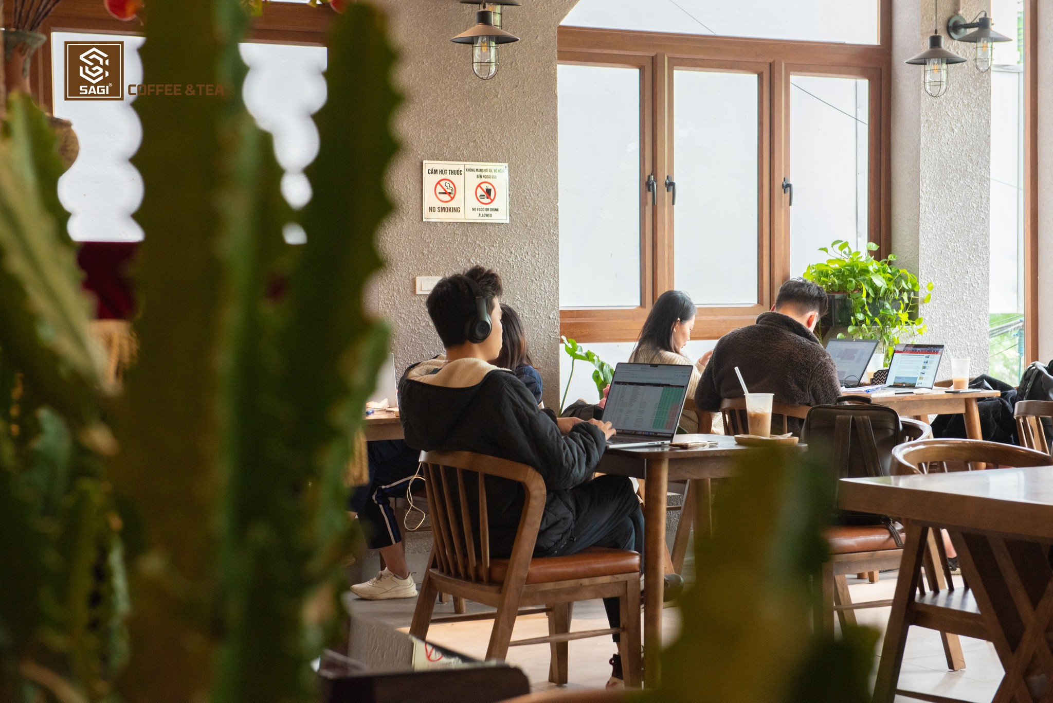 TOP 7 QUÁN CAFE YÊN TĨNH PHÙ HỢP CHO BẠN CHẠY DEADLINE