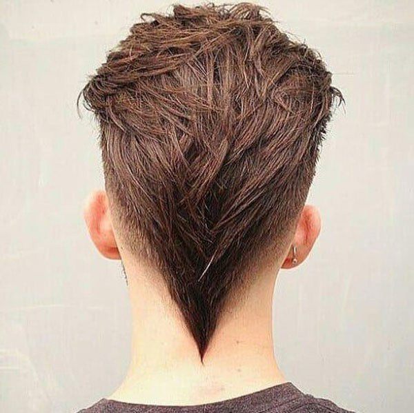 mẫu tóc nam có gáy cắt nhọn