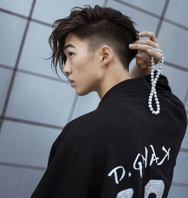 Kiểu tóc nam đẹp Undercut Long Fringe