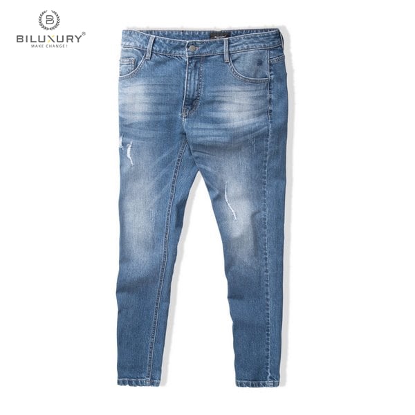 Không nên kết hợp áo thun với quần baggy jean