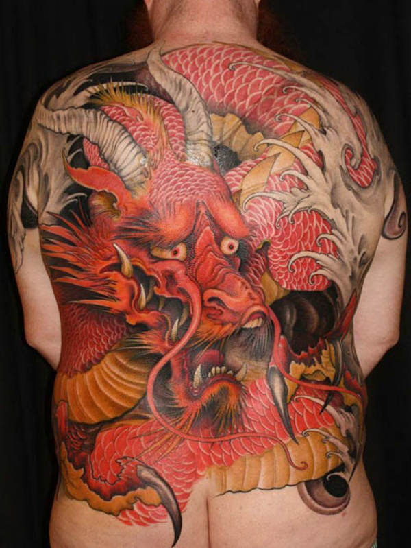 Hình xăm chú dragon đỏ