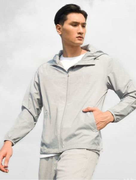 Top 19 Thương Hiệu Áo Khoác Nam Cao Cấp Nổi Tiếng