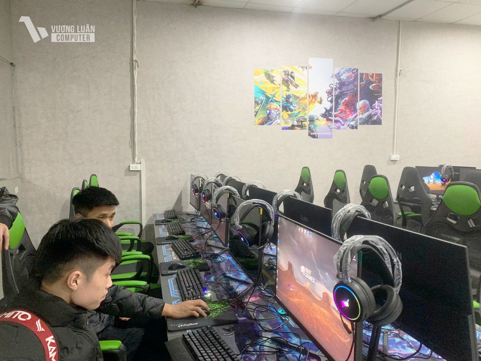 Lắp đặt phòng net 30 máy