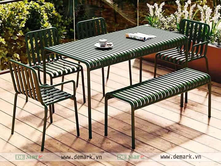Bàn ghế sắt ngoài trời