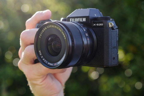 Đánh giá Fujifilm X-S20 : Thiết kế, tính năng, hiệu suất