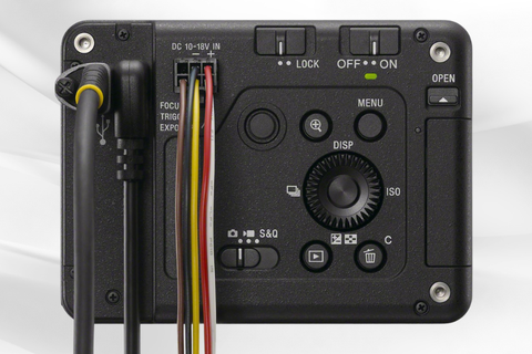 Máy ảnh Sony ILX-LR1 - kỷ nguyên siêu nhỏ gọn mới