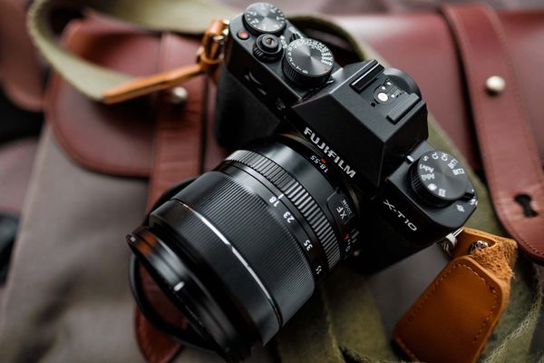 Đánh giá máy ảnh XT10