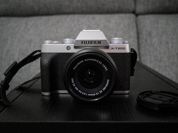 Camera Fujifilm X-T200