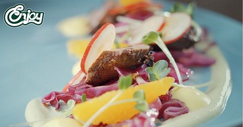 Hướng dẫn cách làm ức vịt sốt cam và sốt kem rau củ thơm ngon béo ngậy