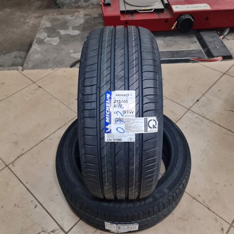 Giá lốp 215/45 R17 , nên lựa chọn thương hiệu nào phù hợp