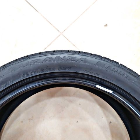 Đánh giá Bridgestone Turanza T001
