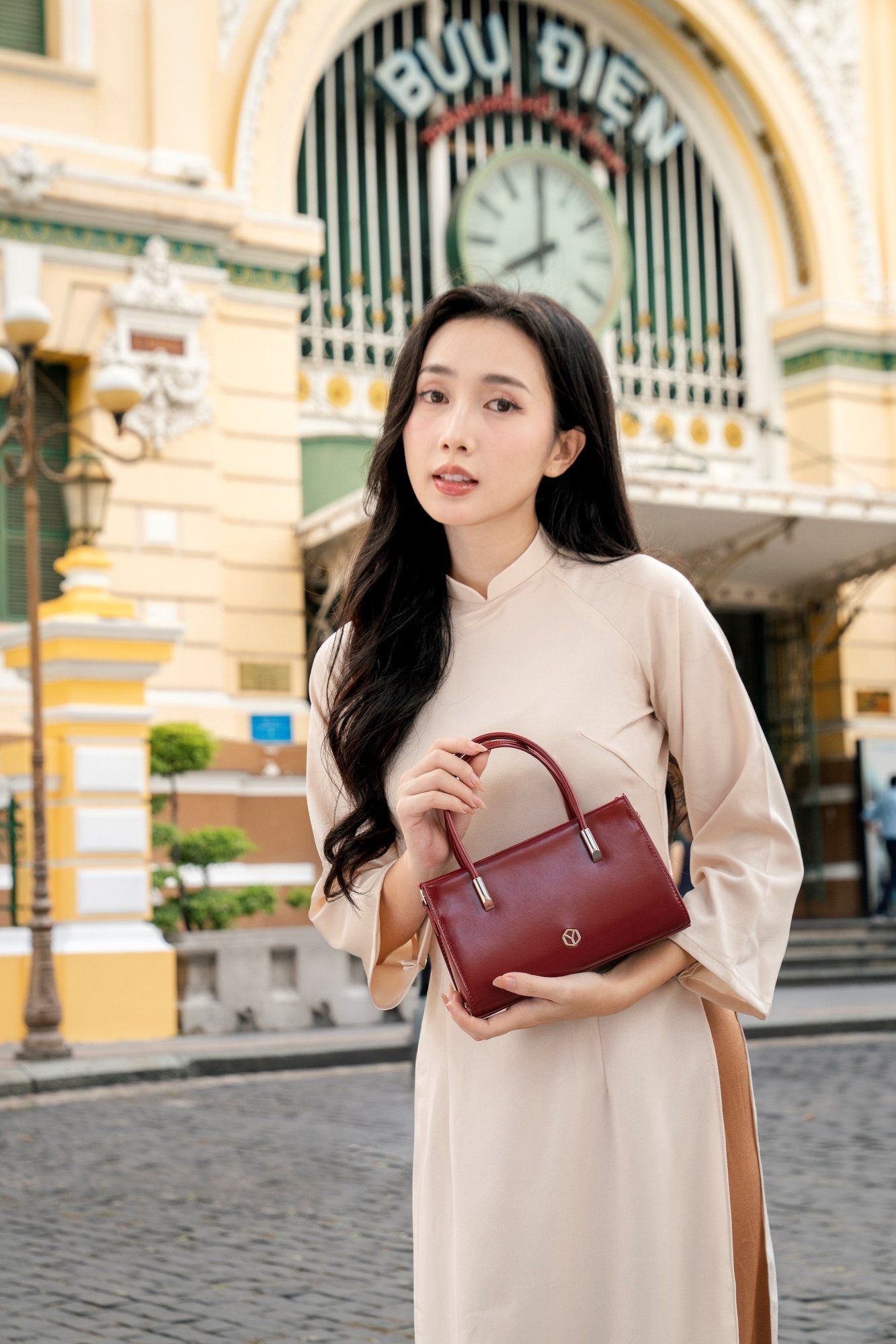 Túi Yuumy (Thời trang nữ thiết kế tinh tế size 21 - Túi đeo chéo da Smooth YN283K) màu kem