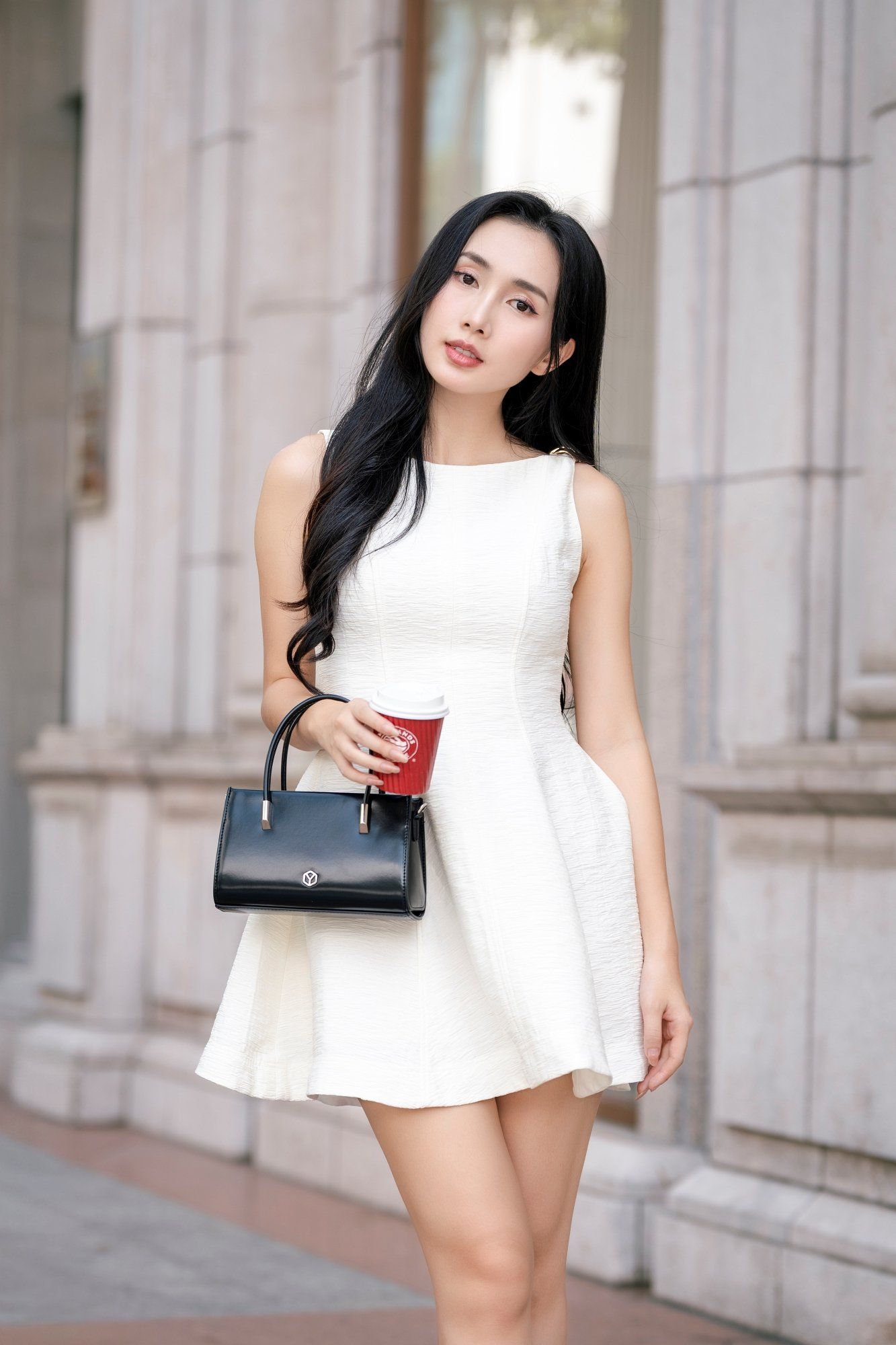 Túi Yuumy (Thời trang nữ thiết kế tinh tế size 21 - Túi đeo chéo da Smooth YN283D) màu đen