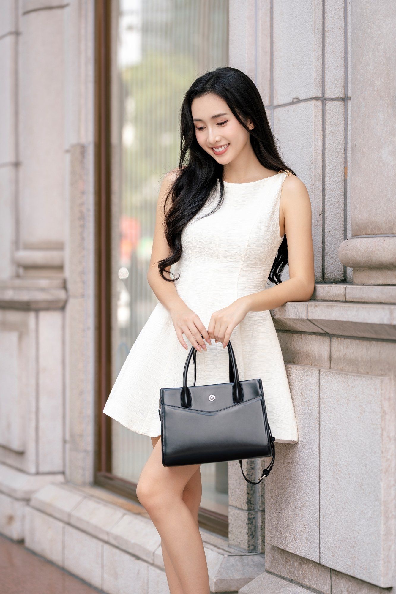 Túi Yuumy (Thời trang nữ công sở cỡ trung vừa A5 - Túi xách da Smooth YTX61K) màu kem