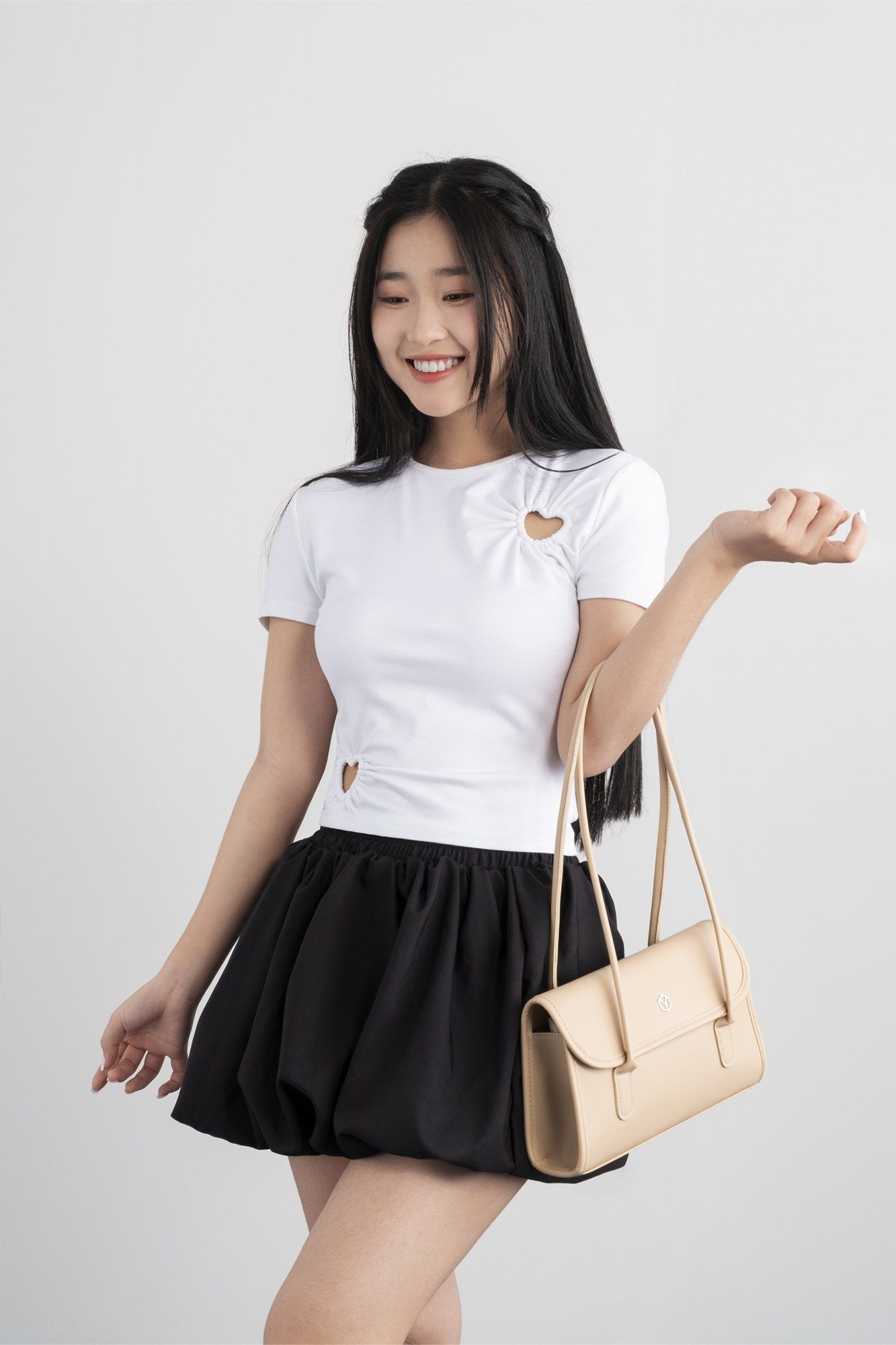Túi đeo vai da nữ cỡ trung Yuumy Seasand YN272K màu kem