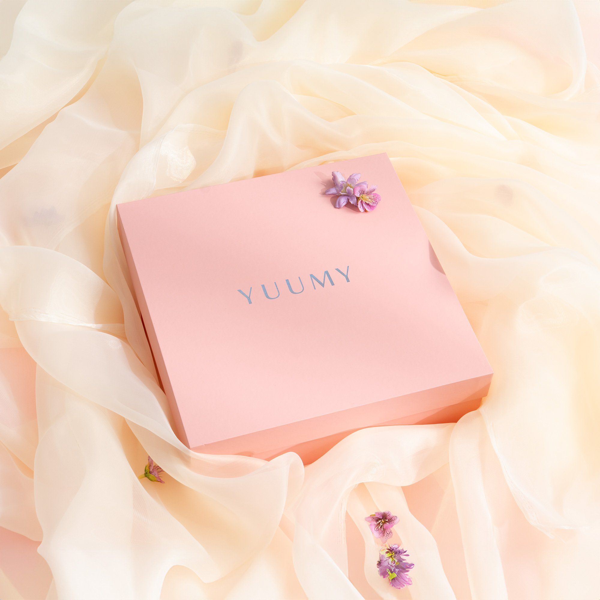 Hộp quà Nâng Niu - Bộ quà tặng túi xách Yuumy YHQ01DT màu đen ngọc trai