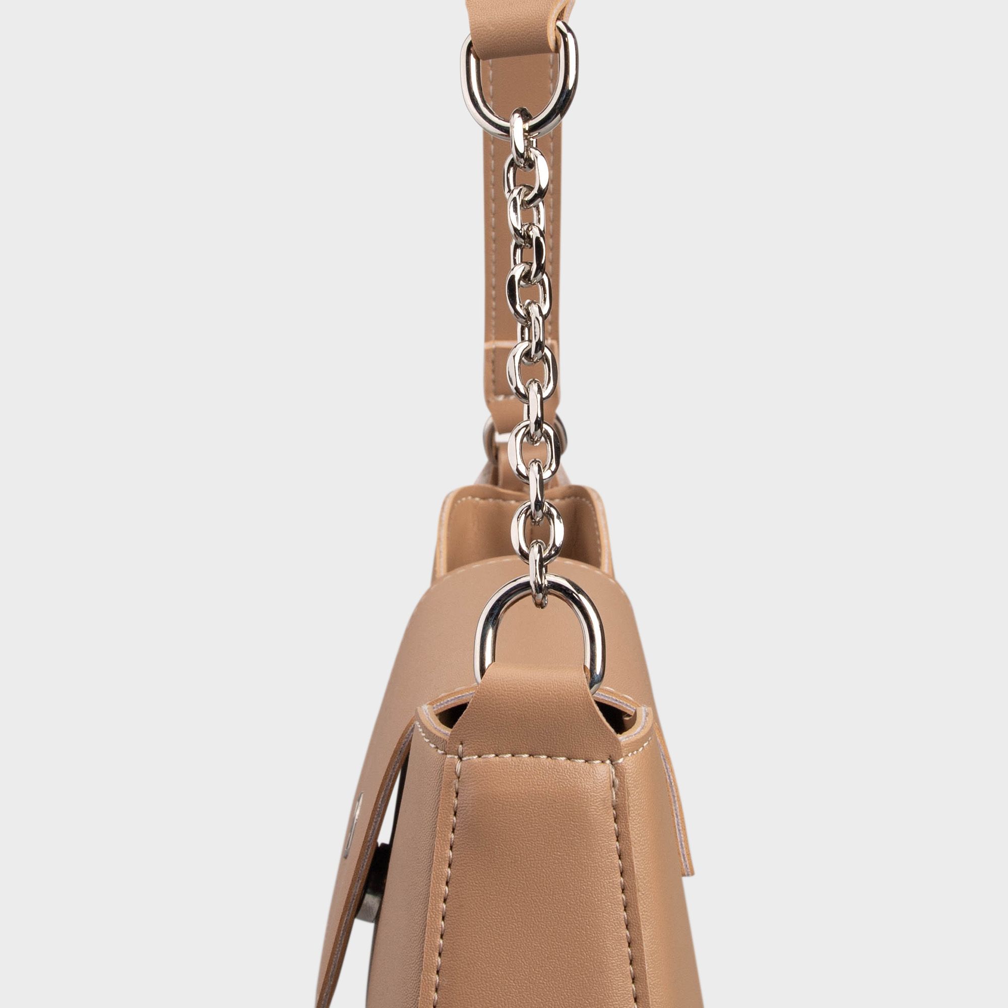 Túi xách đeo vai phối khóa trang trí Yuumy Seasand YN182D màu đen