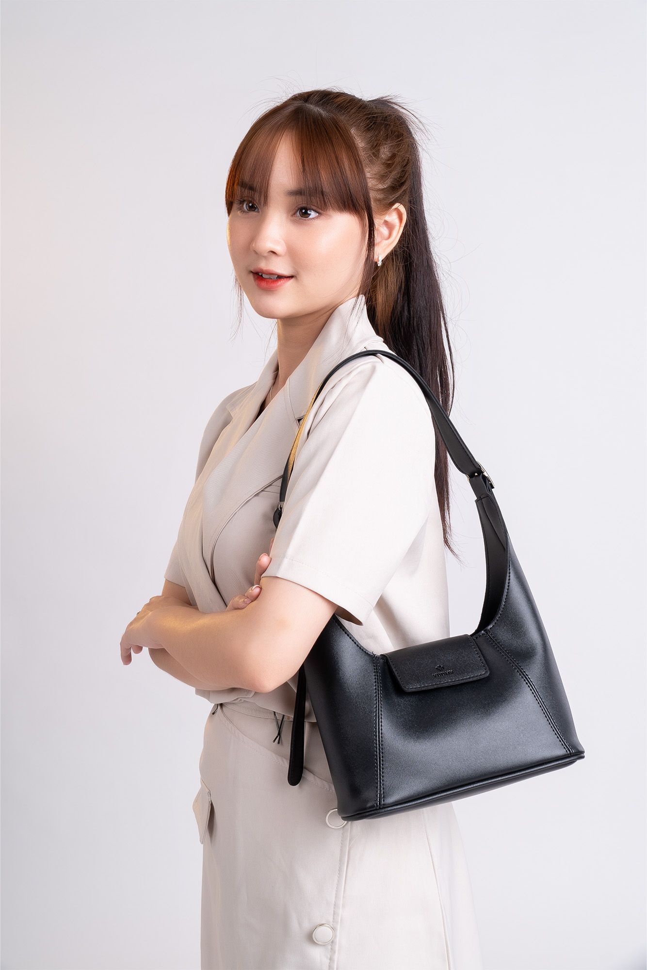 Túi đeo chéo da nữ thời trang Yuumy Seasand YN169K Màu kem