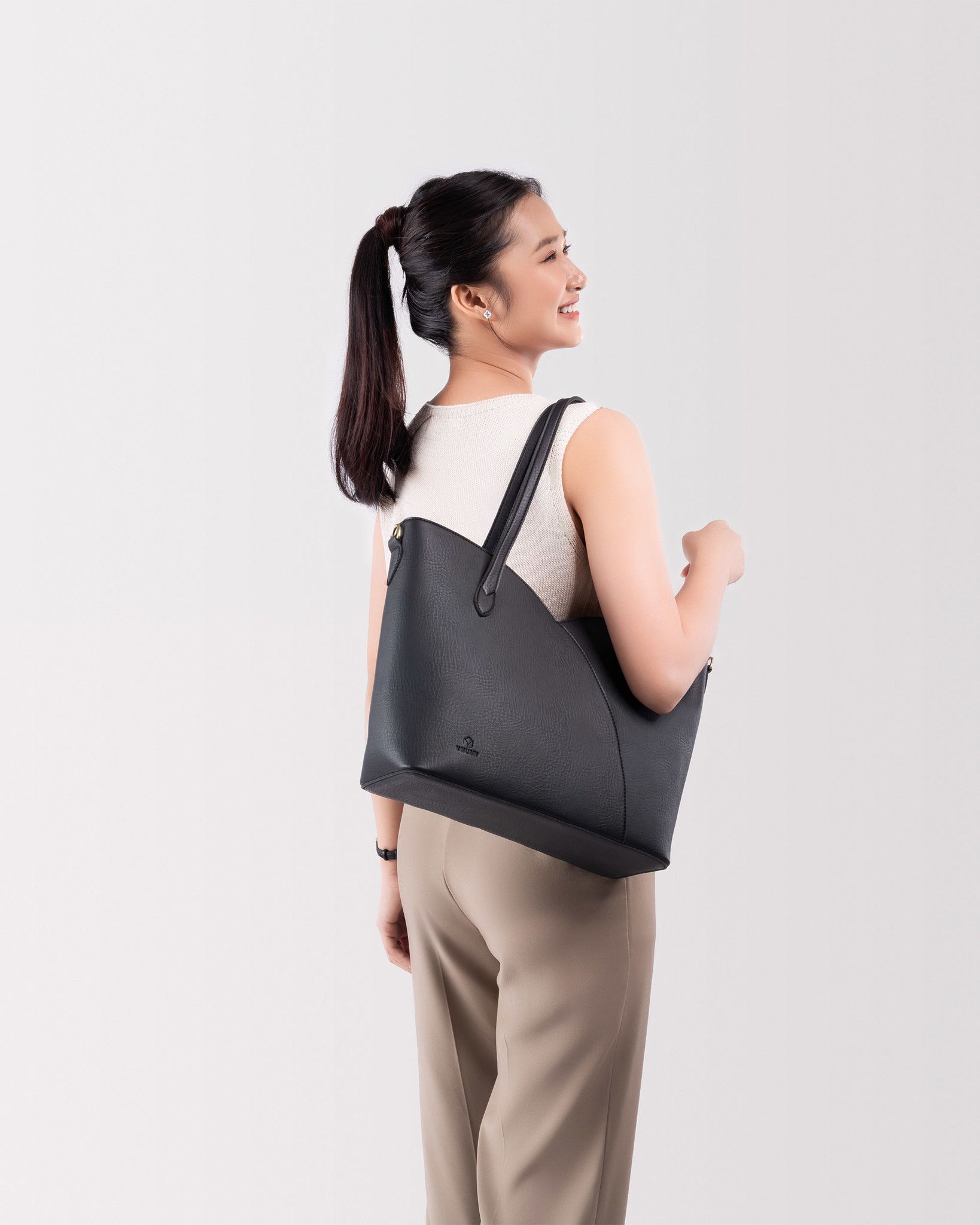 Túi xách nữ công sở đựng laptop thời trang Yuumy YTX38D Màu đen