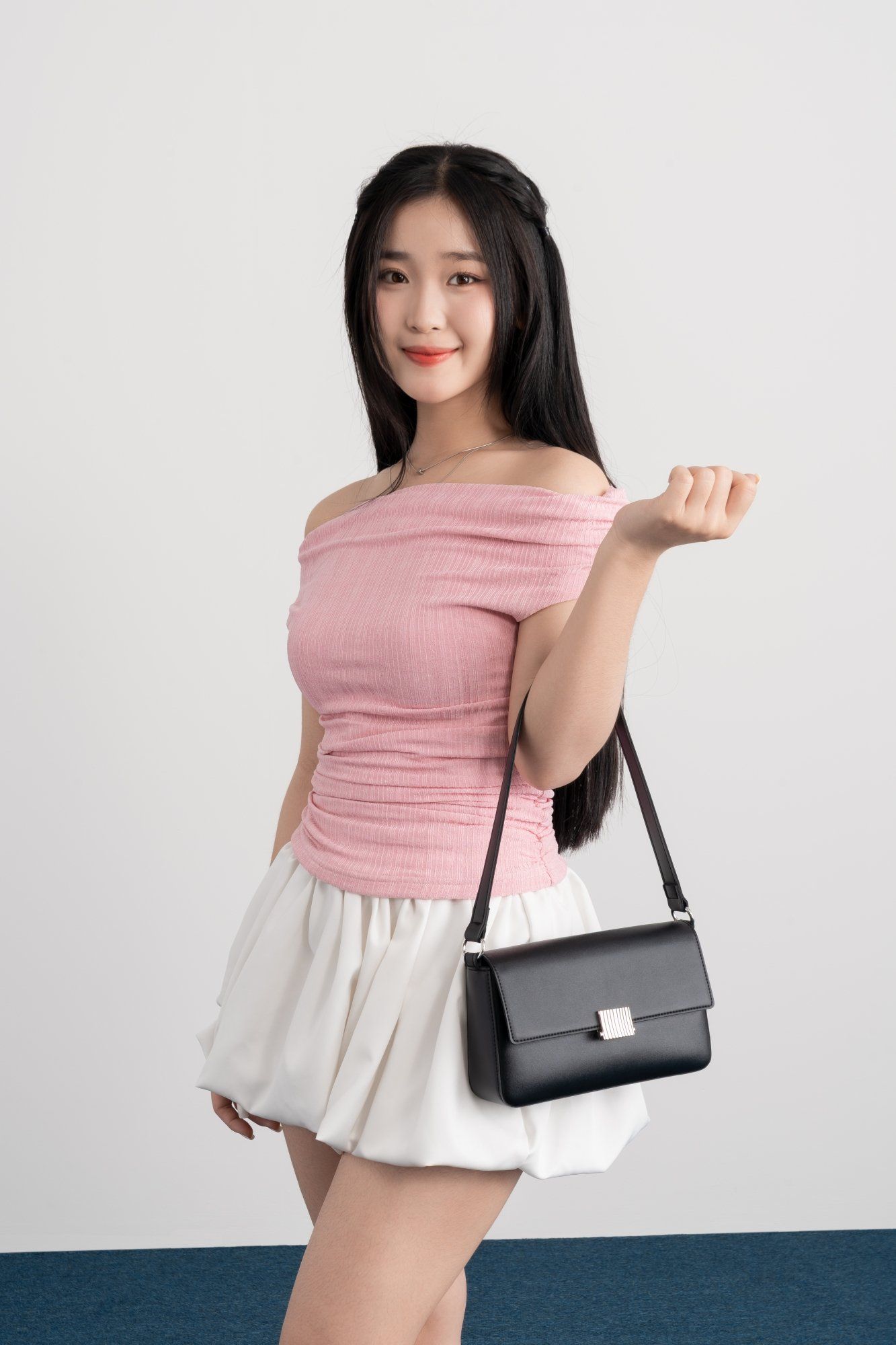 Túi đeo vai da nữ nhấn khóa kim loại Yuumy Seasand YN268D màu đen