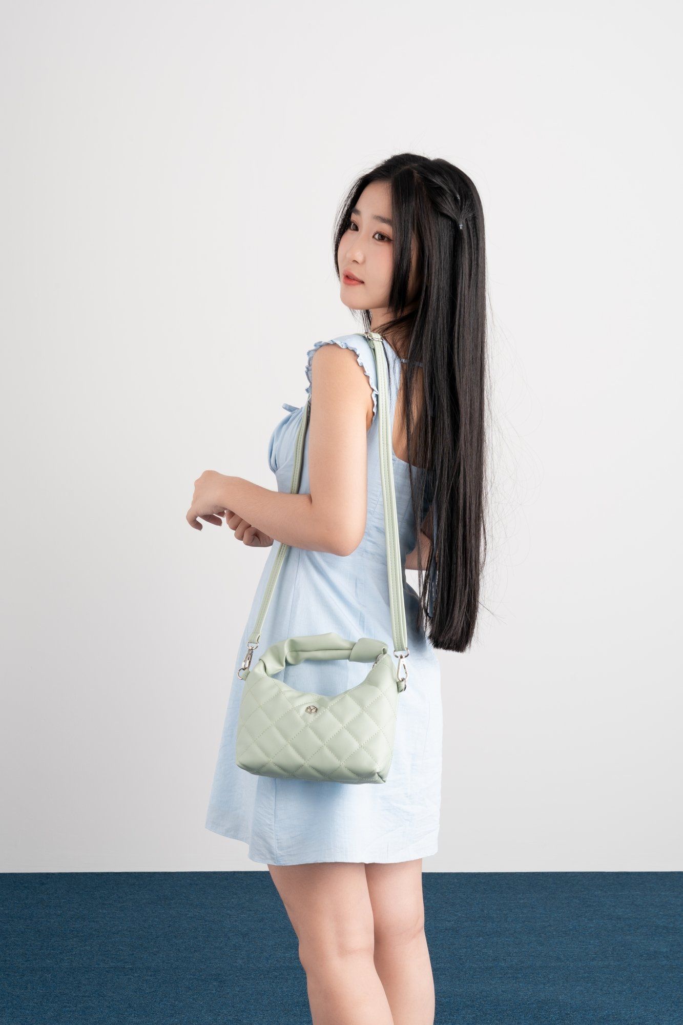 Túi đeo chéo da nữ thiết kế xinh xắn Yuumy Seasand YN271XN màu xanh ngọc