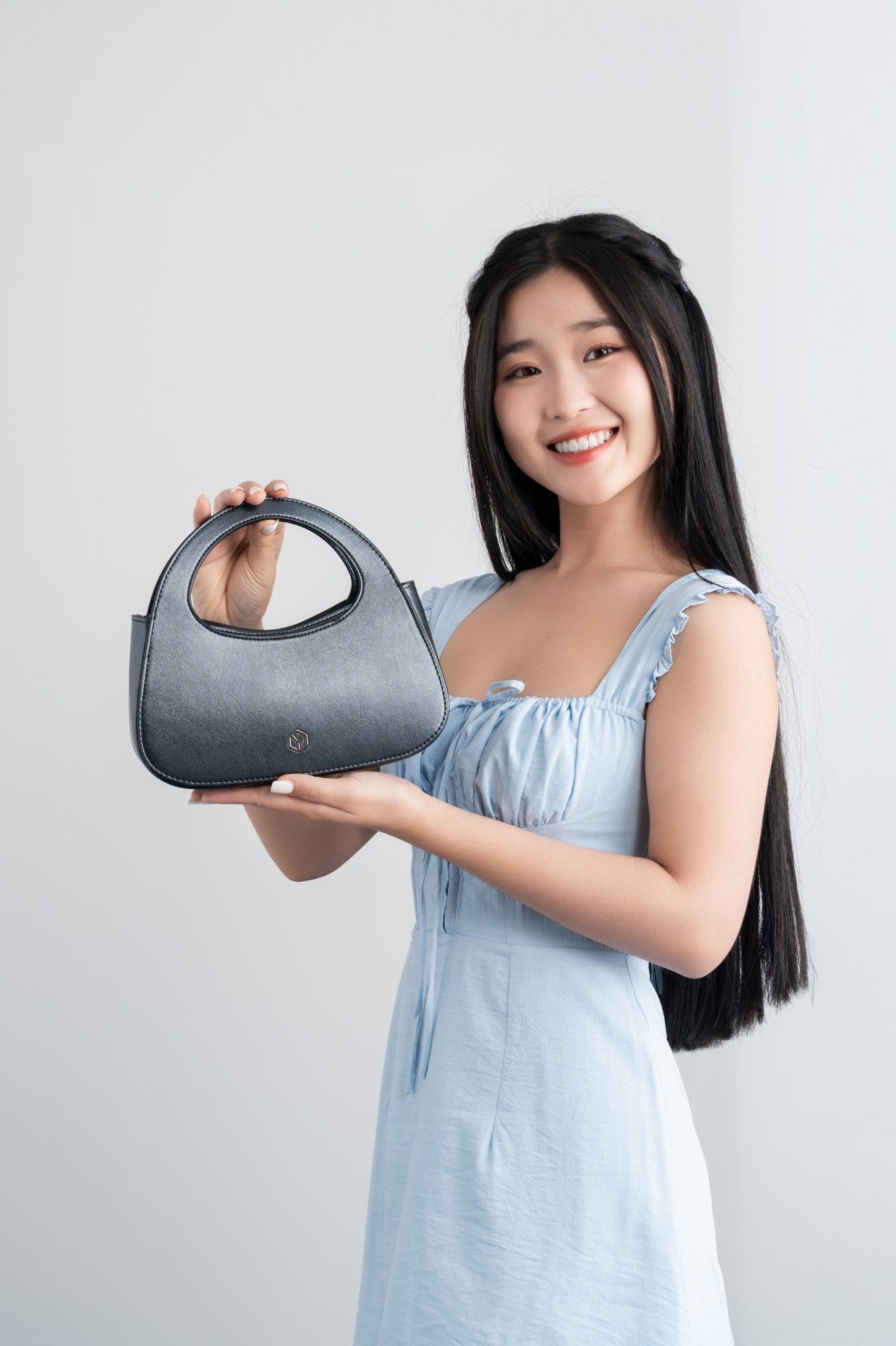 Hộp quà Nâng Niu - Bộ quà tặng túi xách Yuumy YHQ01DT màu đen ngọc trai