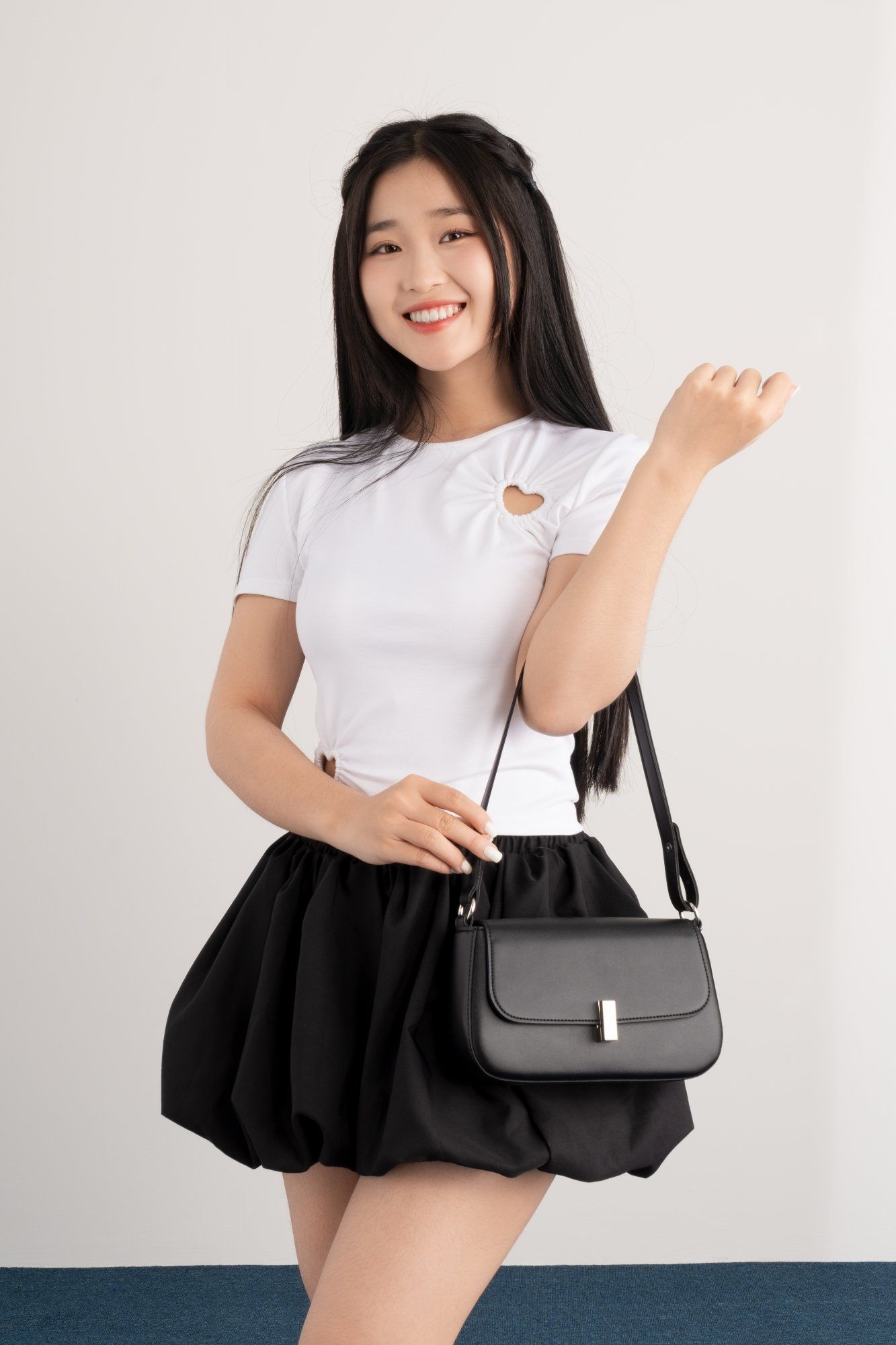 Túi đeo vai da nữ phối khóa kim loại Yuumy Seasand YN263D màu đen