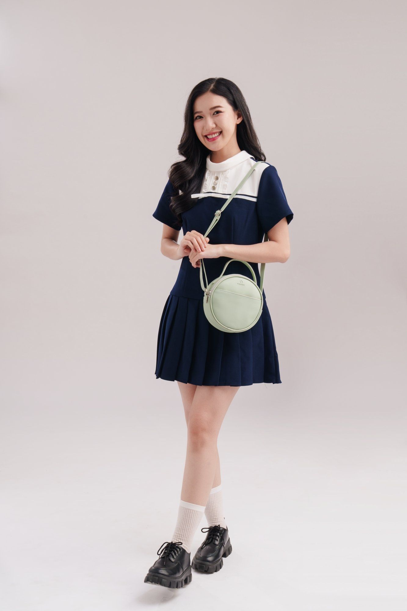 Túi đeo chéo da nữ dáng tròn phối ngăn Yuumy Seasand YN261