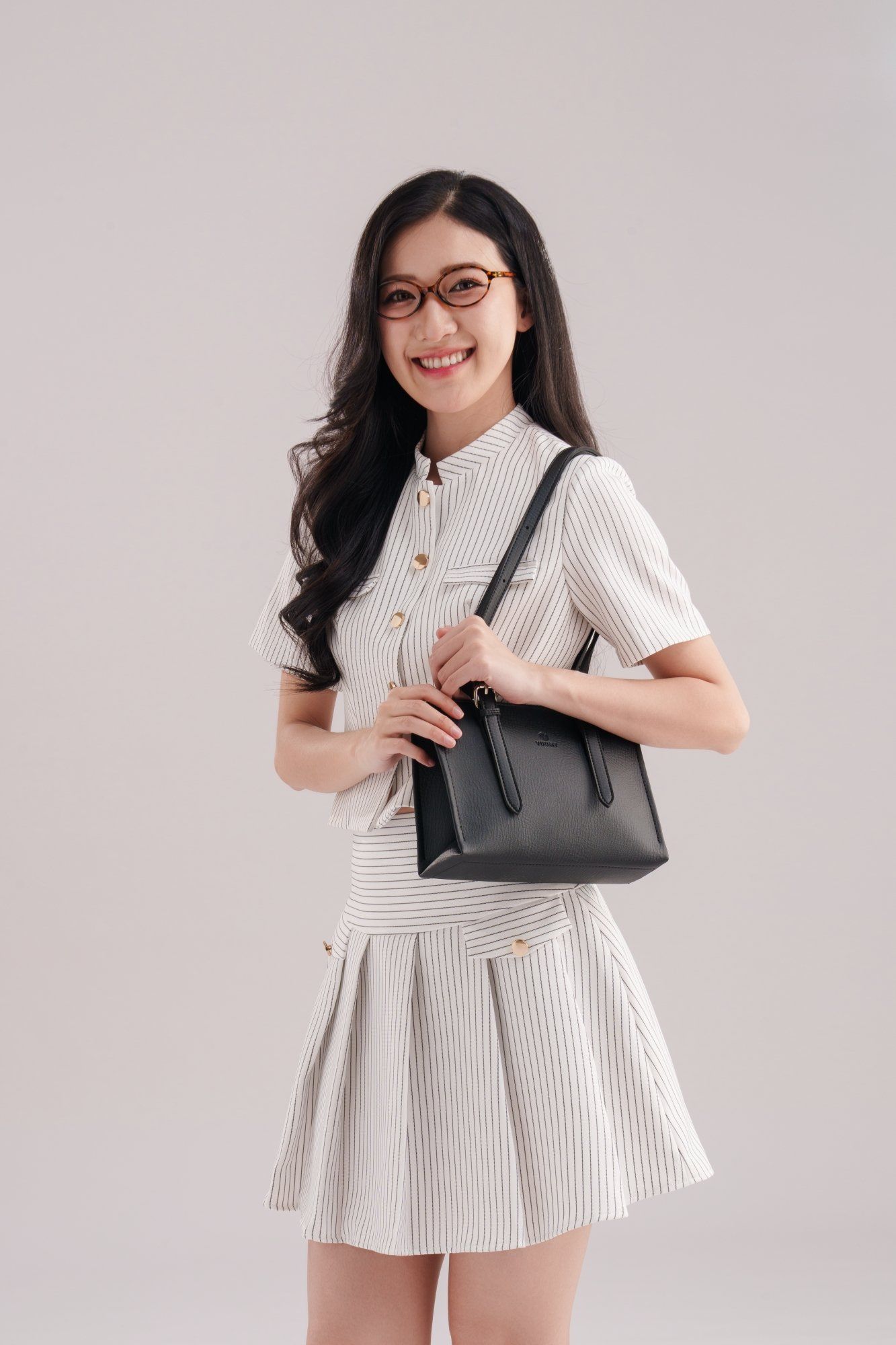 Túi đeo vai da nữ kiểu dáng thanh lịch Yuumy Bergen YN269