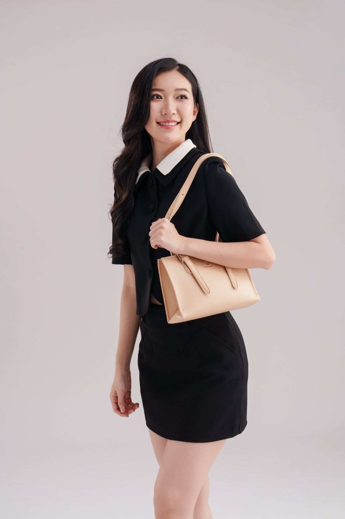 Túi đeo vai da nữ kiểu dáng thanh lịch Yuumy Bergen YN269