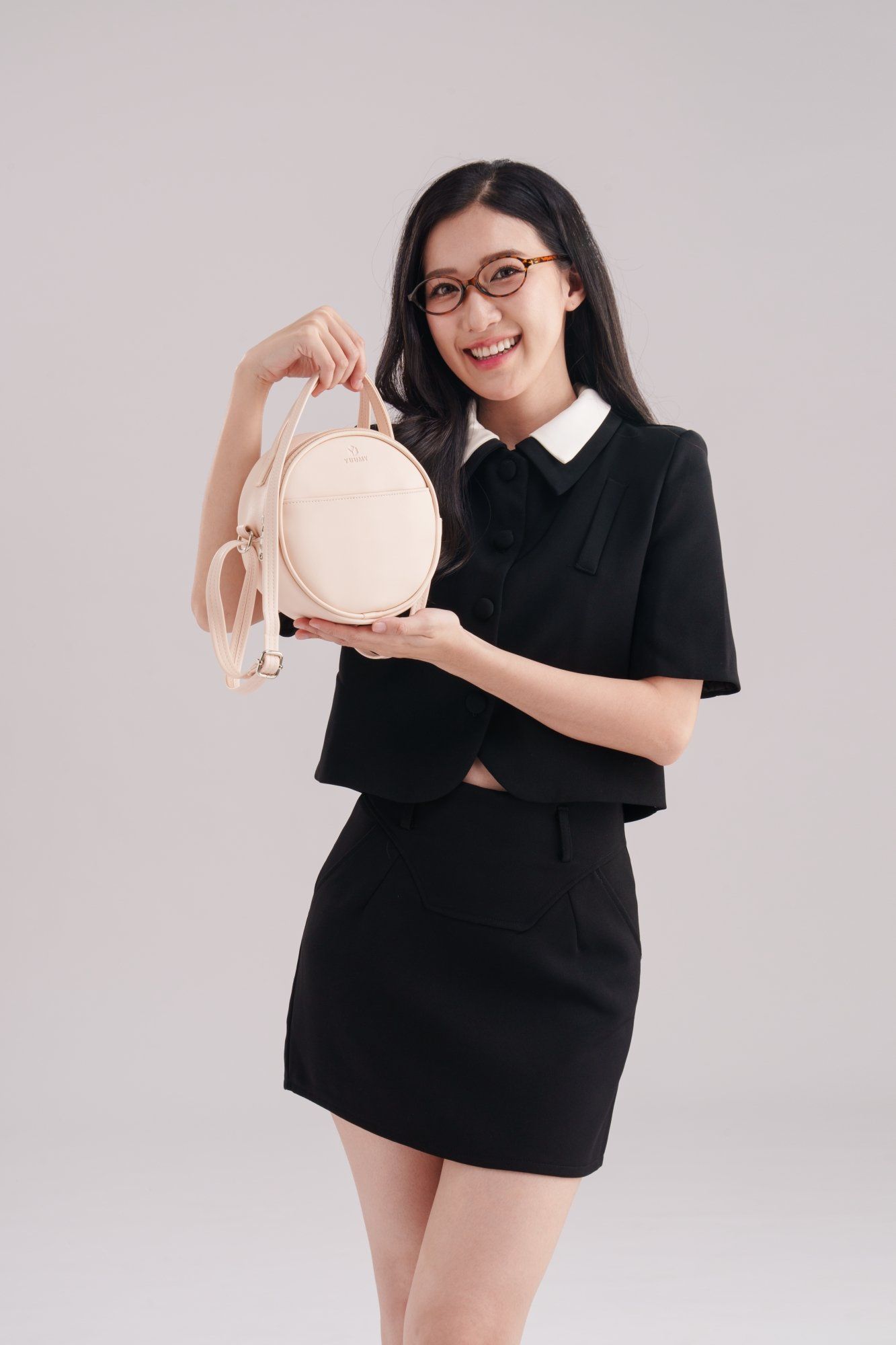 Túi đeo chéo da nữ dáng tròn phối ngăn Yuumy Seasand YN261