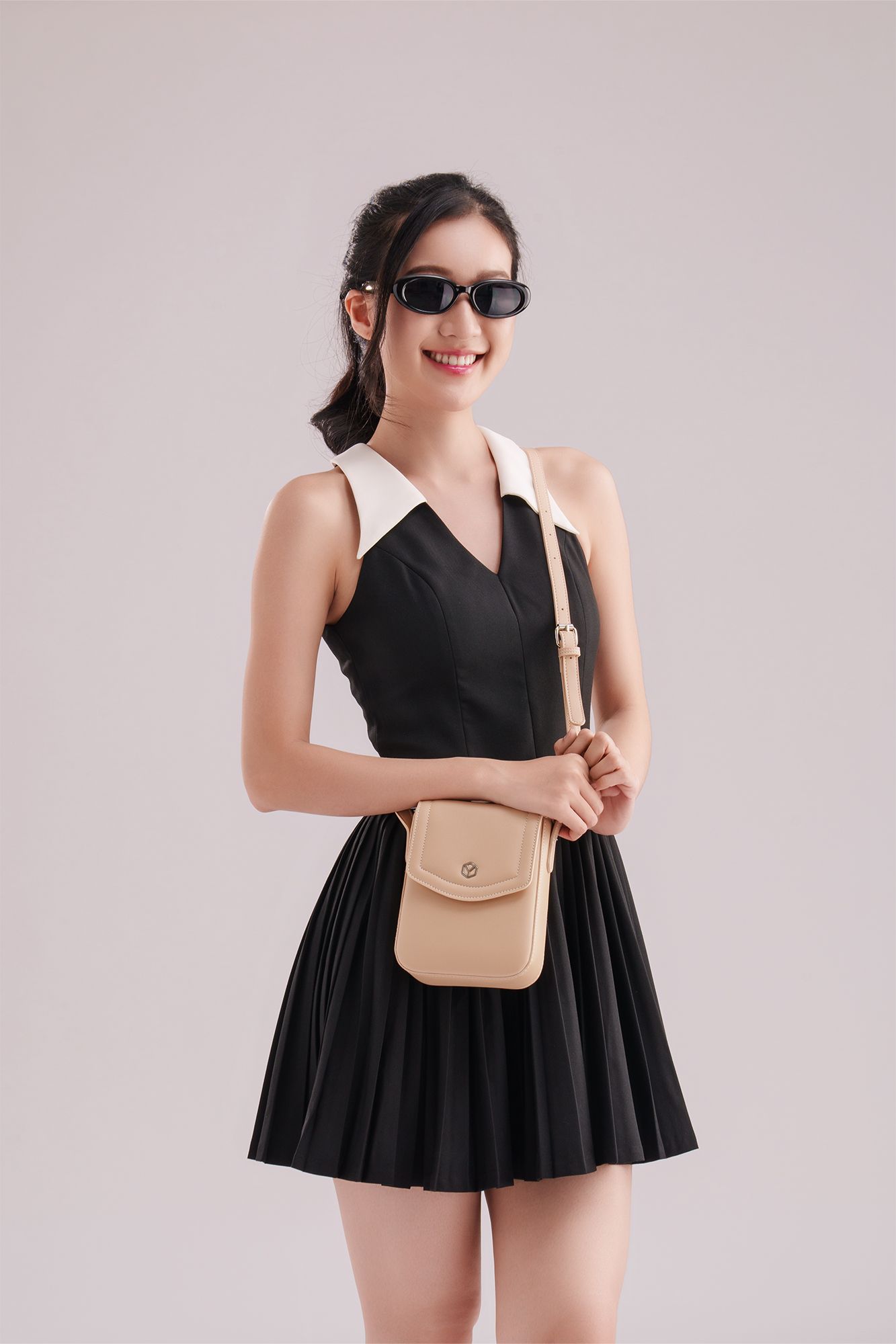 Túi đeo chéo da nữ dáng đứng viền chỉ nắp gập Yuumy Seasand YN262