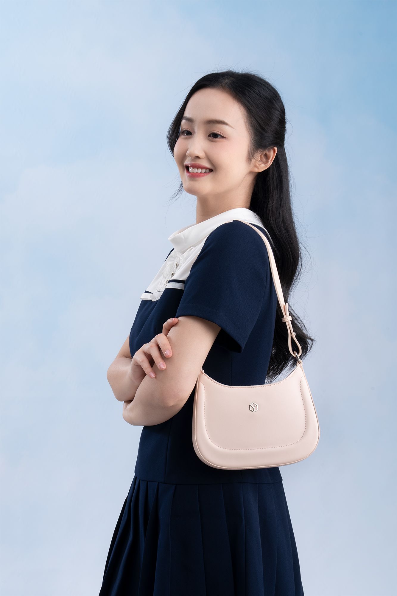 Túi đeo vai da nữ dáng thuyền phong cách Yuumy Seasand YN256