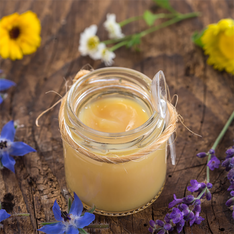 Kết Hợp Sữa Ong Chúa Và Vitamin E: Bí Quyết Làm Đẹp Từ Thiên Nhiên