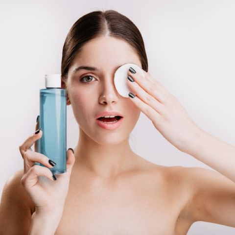 So Sánh Các Loại Tẩy Trang: Lựa Chọn Nào Phù Hợp Với Bạn?