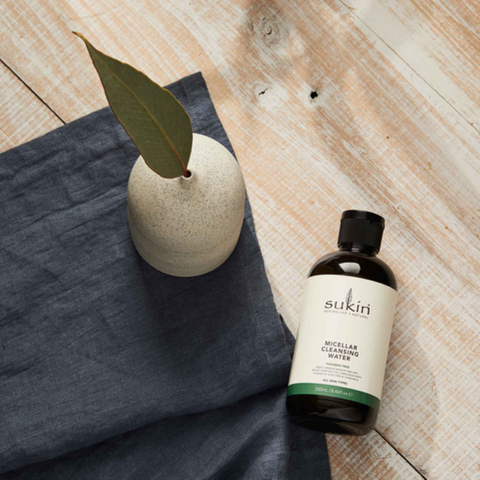 Nước tẩy trang Sukin Micellar Cleansing Water: Dịu nhẹ, sạch sâu mà không khô da