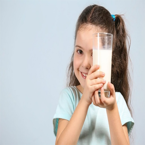 Top các loại sữa và sản phẩm bổ sung giúp phát triển trí não tốt nhất cho bé