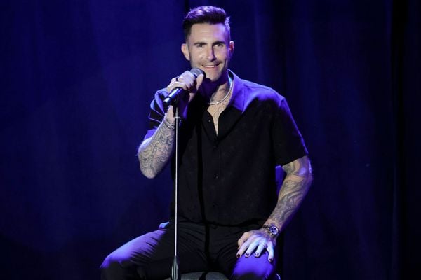 Adam Levine - Maroon 5 ca sĩ solo top đầu thế giới