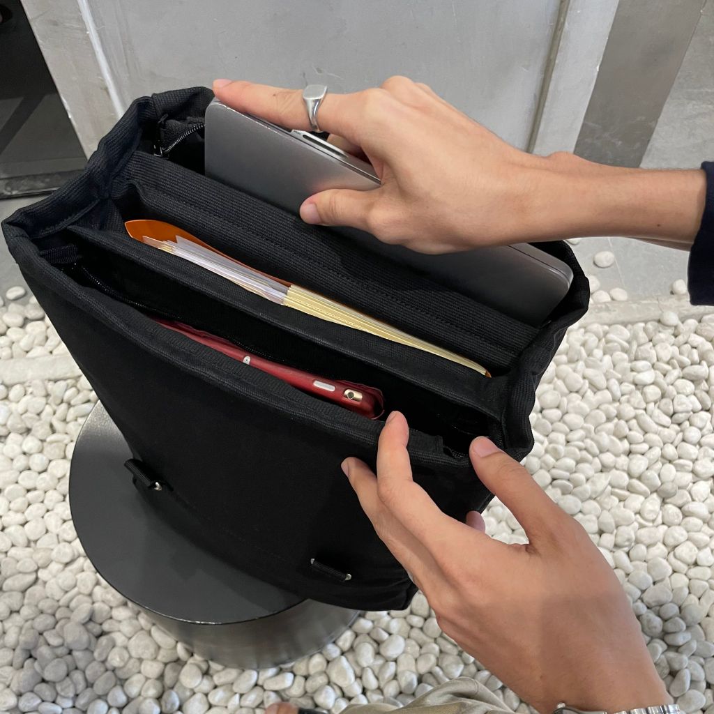 5-balo-laptop-duoc-thiet-ke-voi-lop-lot-chong-soc-ben-trong-de-giu-an-toan-cho-laptop-khoi-va-dap