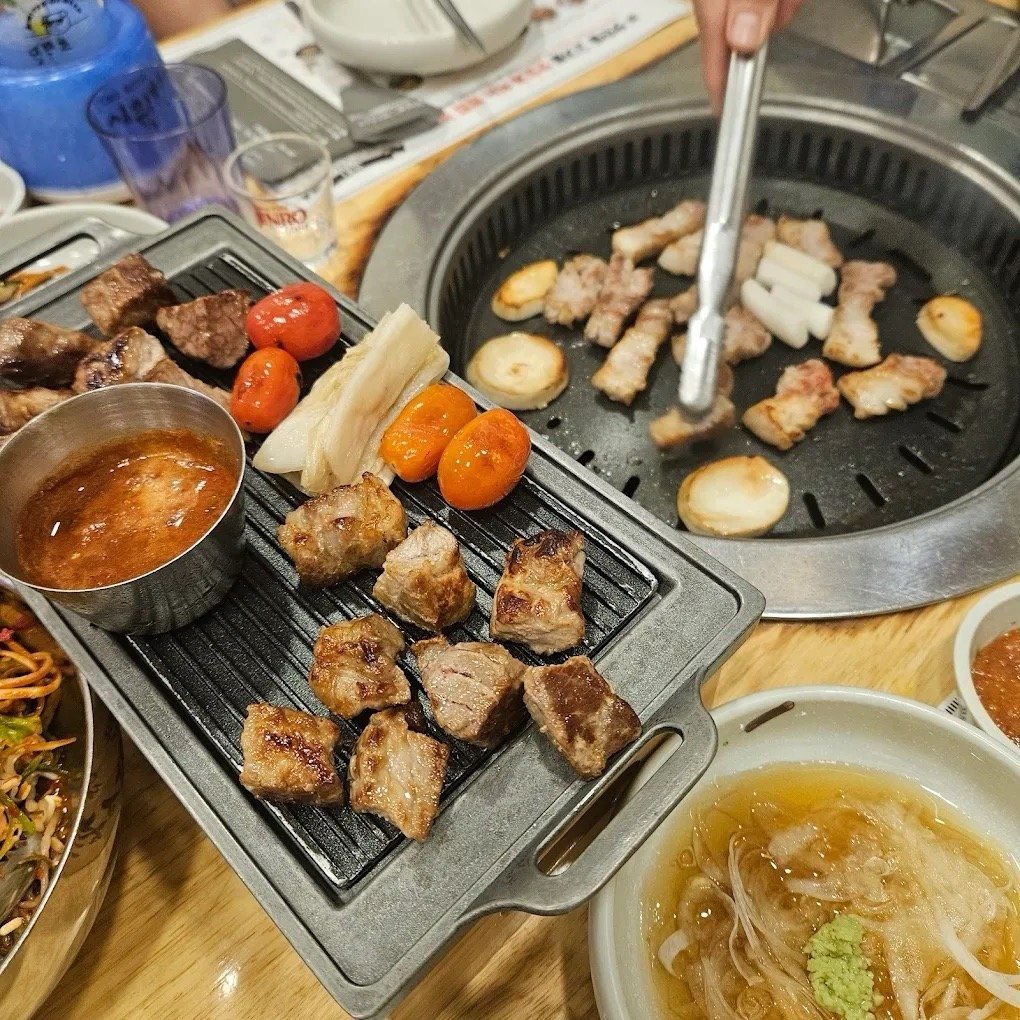 6-matchandeul-BBQ-thao-dien-quan-thit-nuong-han-chi-cach-ga-an-phu-chi-500m
