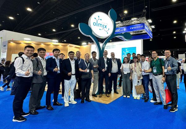 Gian hàng Olmix thu hút đông đảo khách tham quan