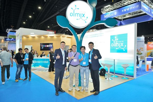 Gian hàng Olmix thu hút đông đảo khách tham quan