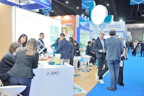 Gian hàng Olmix thu hút đông đảo khách tham quan