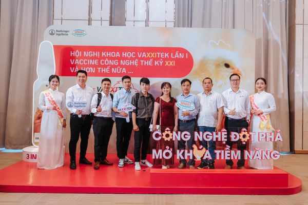 Khách mời tại Hội nghị khoa học Vaxxitek lần 1 tại TP. Hồ Chí Minh