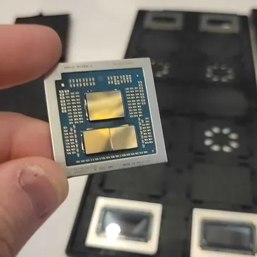 AMD cho rằng lý do Ryzen 7 9800X3D khan hàng là do CPU của Intel quá tệ