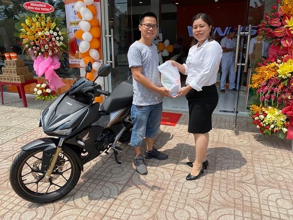 TƯNG BỪNG KHAI TRƯƠNG SHOWROOM THẾ GIỚI XE VENUS 2 TẠI TP LONG KHÁNH ...