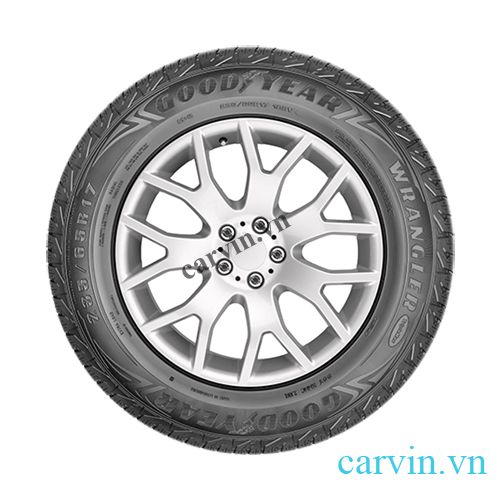 Thay lốp Goodyear 245/70R16 Wrangler Triplemax Chính hãng 