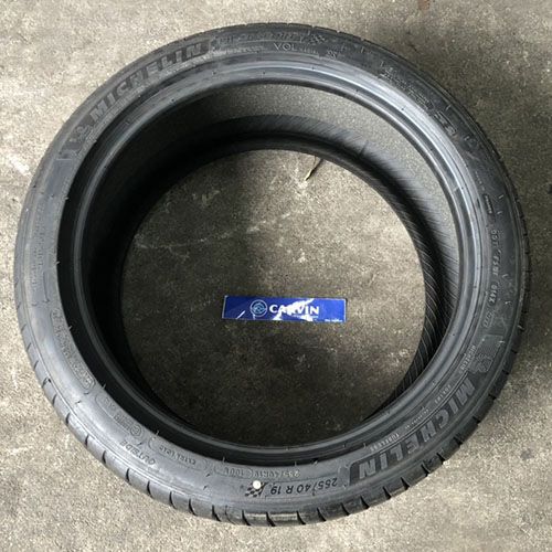 giá lốp xe 255/40r19