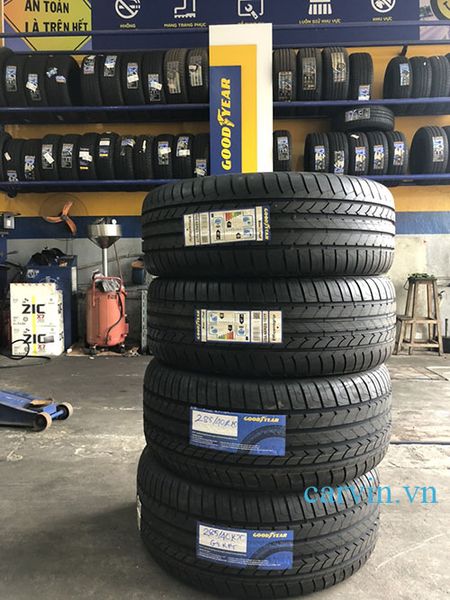 goodyear 255/45r20 runflat